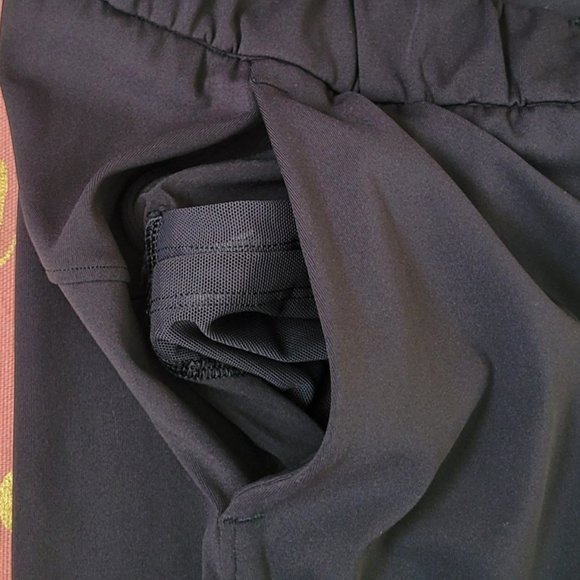 Lululemon On the Fly Pant Full Length- Luxtreme Size 6 - Picture 8 of 10